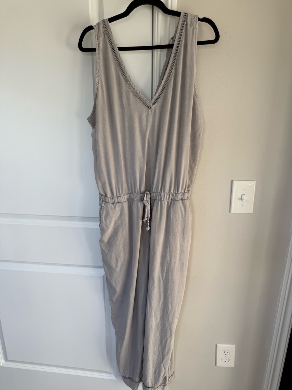 Anthropologie Cloth + Stone Neutral Jumpsuit Size Large